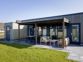 Luxury Docklodge on the water